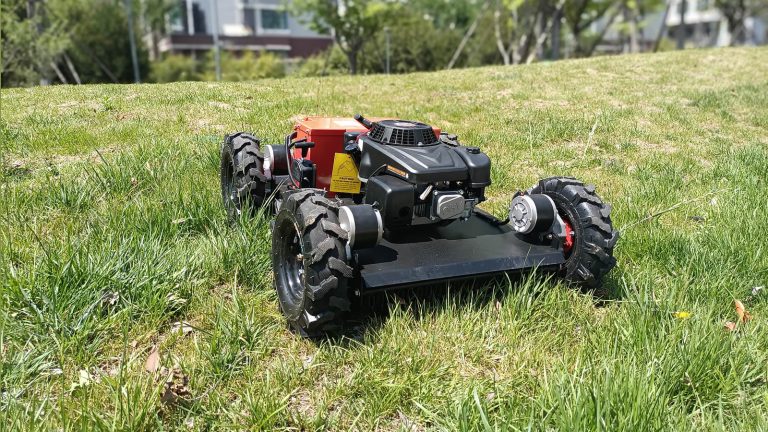 petrol walking speed 0~6Km/h self charging backup battery remote control track mower