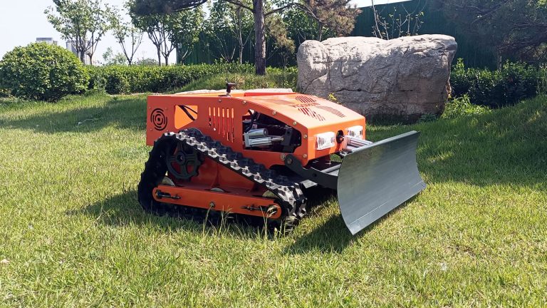 550mm cutting width electric battery working degree 40° remotely controlled brush mower