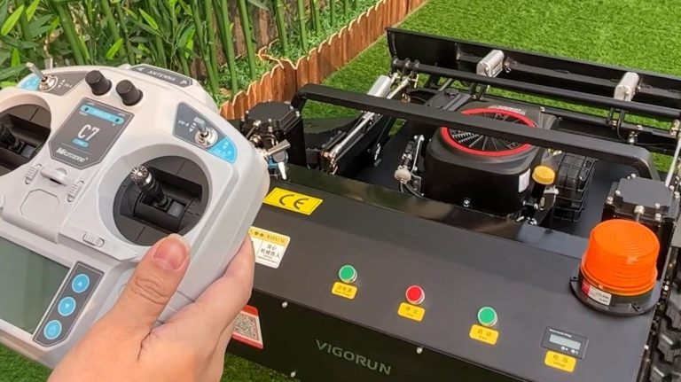 where to buy China remote controlled rubber track weed trimmer