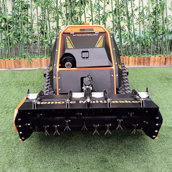 Remote control flail mower (MTSK1000 with flail mower) - Image 3