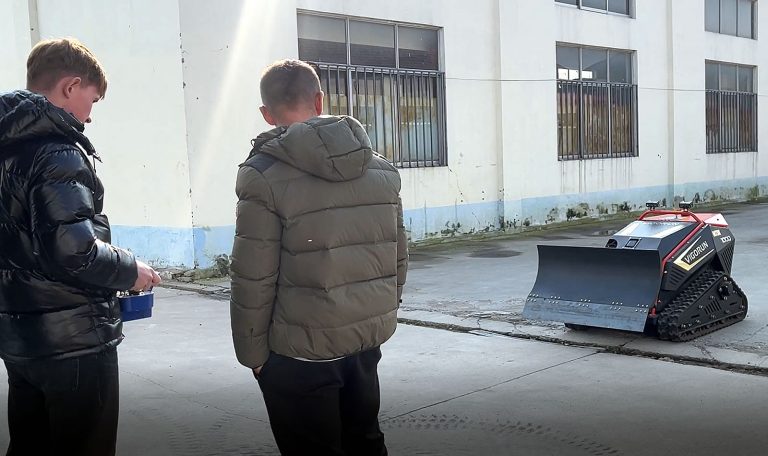 Vigorun Tech remote operated rubber track weeding machine